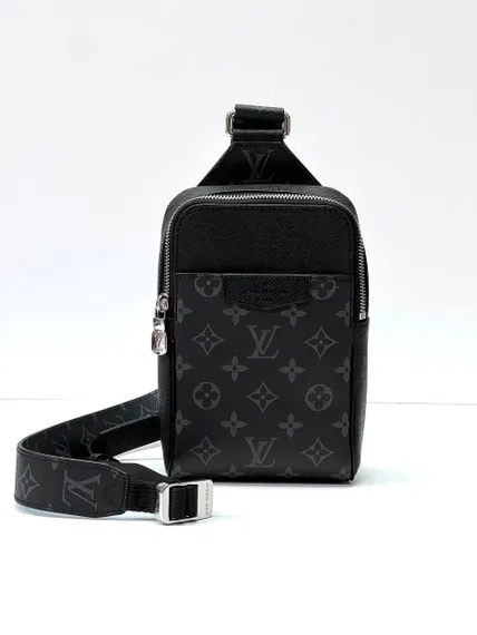 Сумка-слинг Louis Vuitton Outdoor