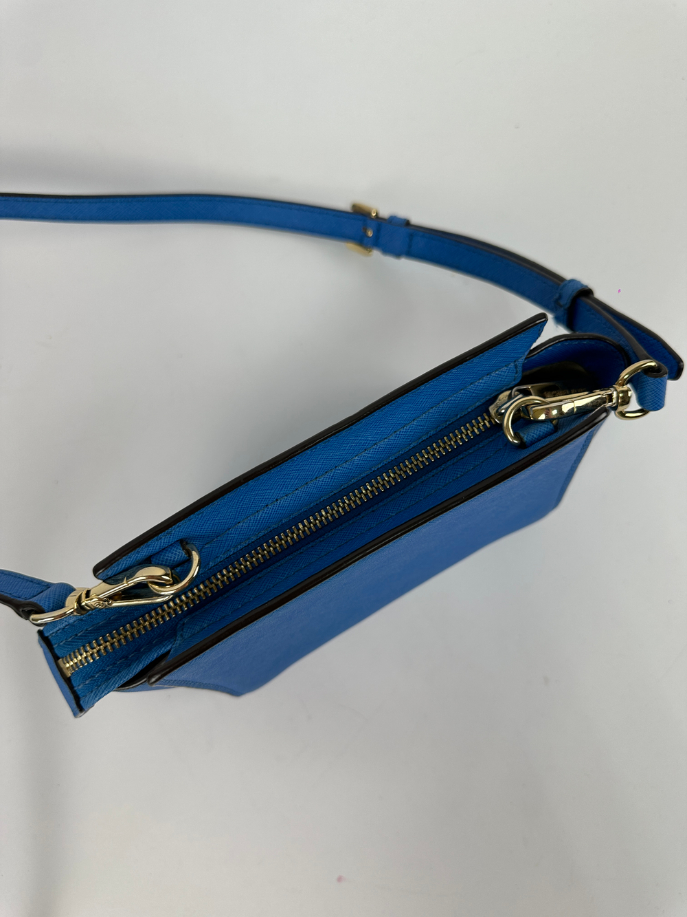 Сумка Michael Kors Selma Mini Messenger