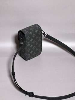 Сумка через плечо Louis Vuitton