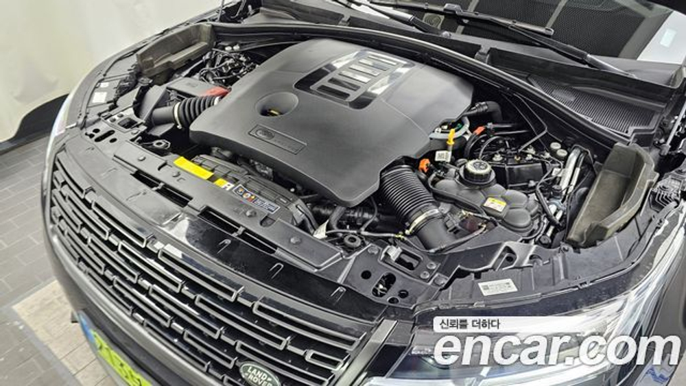 Land Rover Range Rover Velar 3.0 P400 Dynamic HSE — 2025