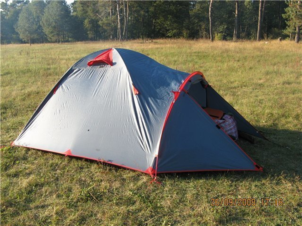 Палатка TRAMP  Mountain 3  (V2), артикул TRT-23, цвет Серый