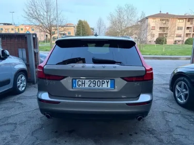 Volvo V60 B4 Geartronic Momentum Business Pro