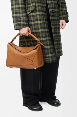 Loewe Большая сумка Puzzle мягкой зернистой телячьей кожи, светло-коричневый