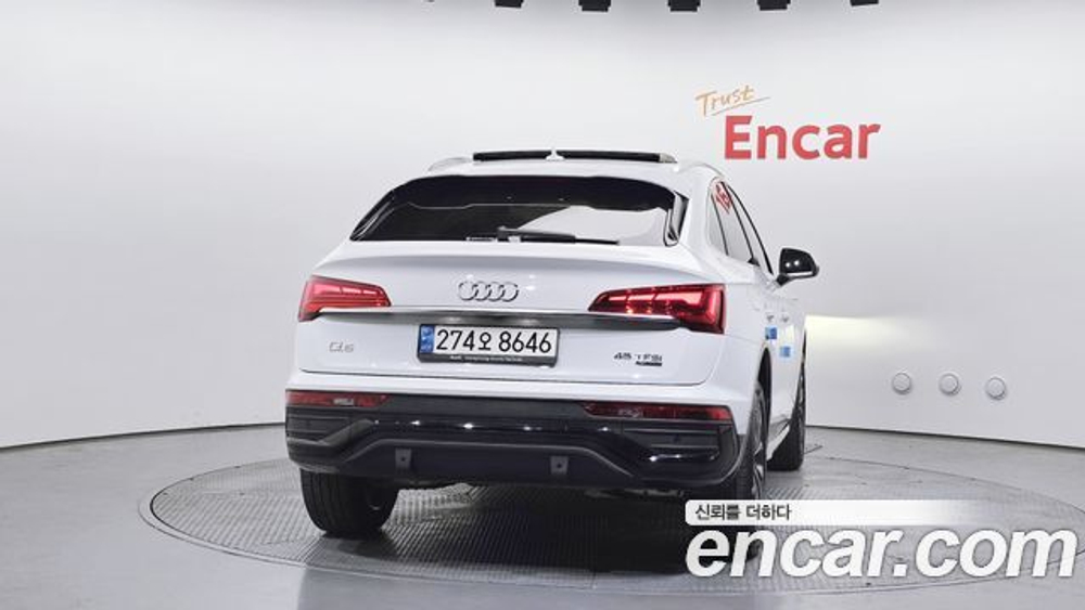 Audi Q5 45 TFSI Quattro Sportback — 2021