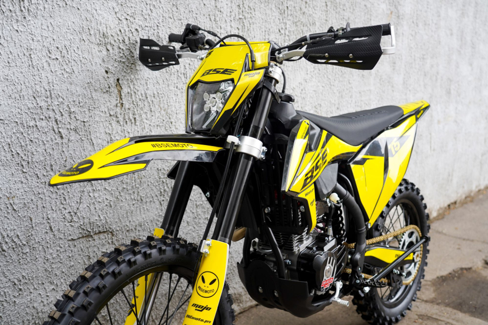 Мотоцикл Кросс BSE T5 Yellow Twister