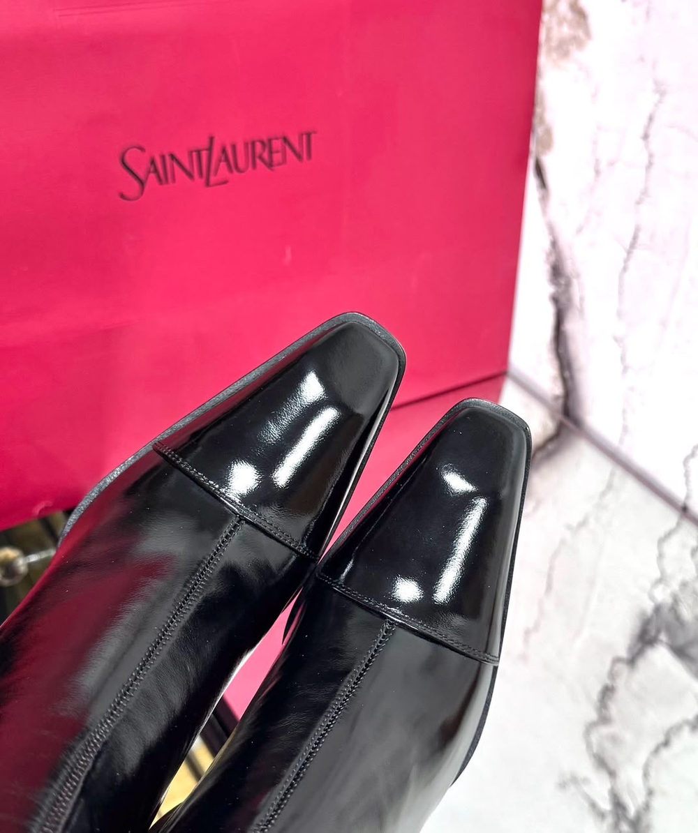 Туфли Christian Louboutin