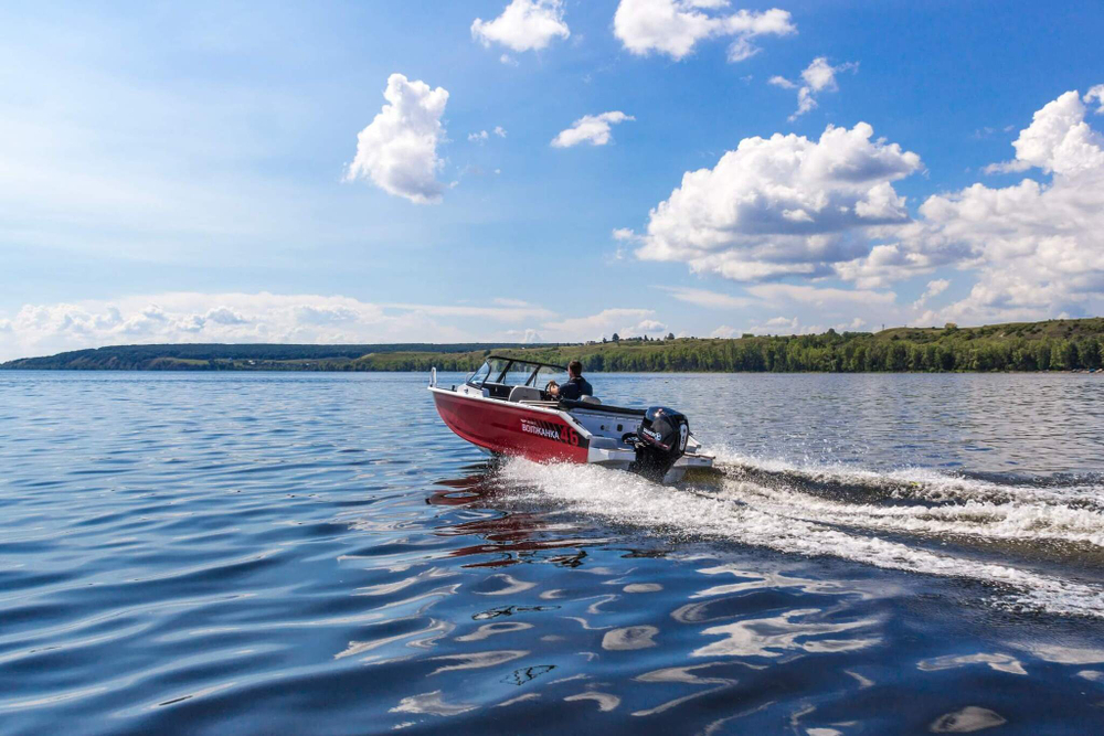 Катер Volzhanka 46 Fish
