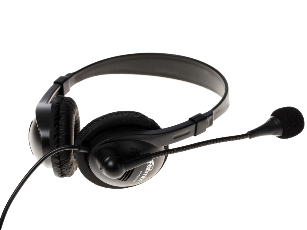 Ritmix RH-533USB Black — накладные наушники