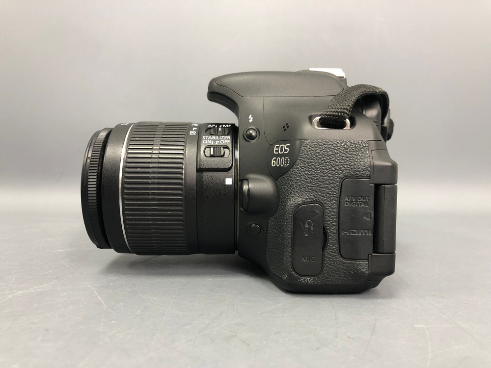Canon 600D Kit 18-55mm IS II