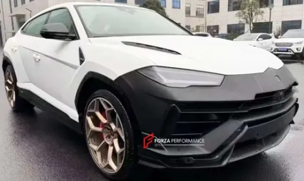 Обвес переделка для Lamborghini Urus 2018-2022 в стиль Performante 2023 Ламборгини Урус