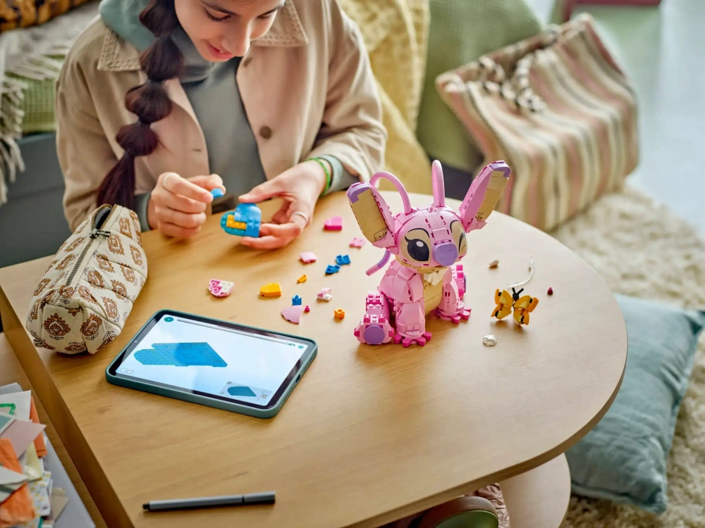 Конструктор LEGO Disney 43257 Ангел