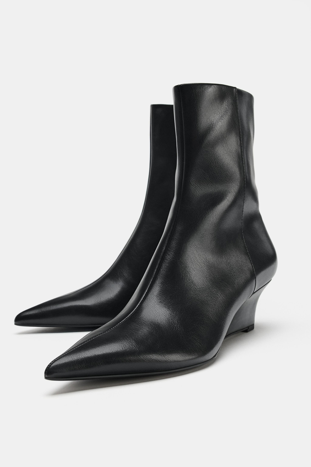 ZARA БОТИЛЬОНЫ НА ТАНКЕТКЕ, ЧЕРНЫЙ