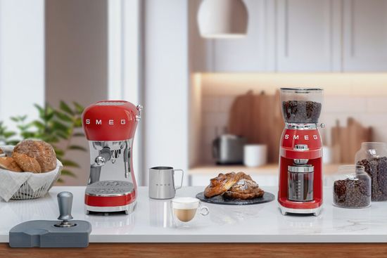Кофемашина-эспрессо Smeg ECF02RDEU , красный