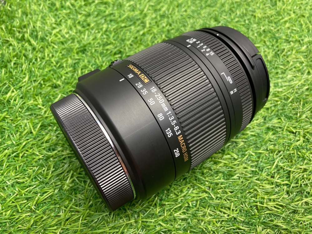 Sigma 18-250mm 3.5-6.3 DC OS HSM Macro Canon