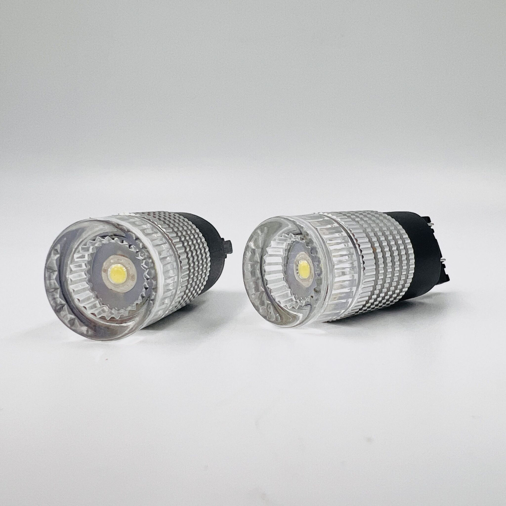 Светодиодная лампа W21/5W передних габаритных огней/ДХО 12V Лада комплект 2 шт