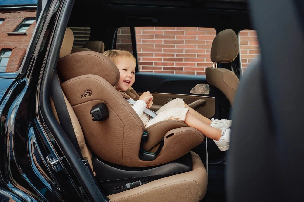 Автокресло 1/2/3 Britax Roemer ADVANSAFIX PRO LUX Urban Olive, от 15 месяцев до 12 лет, 9-36 кг, isofix, оливковый