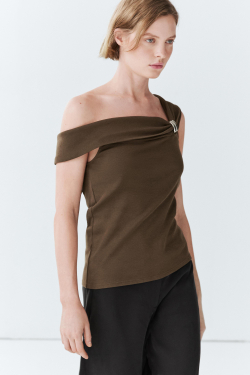 Massimo Dutti Топ с открытыми плечами и декоративным украшением, хаки