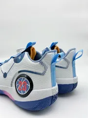 Баскетбольные кроссовки white blue