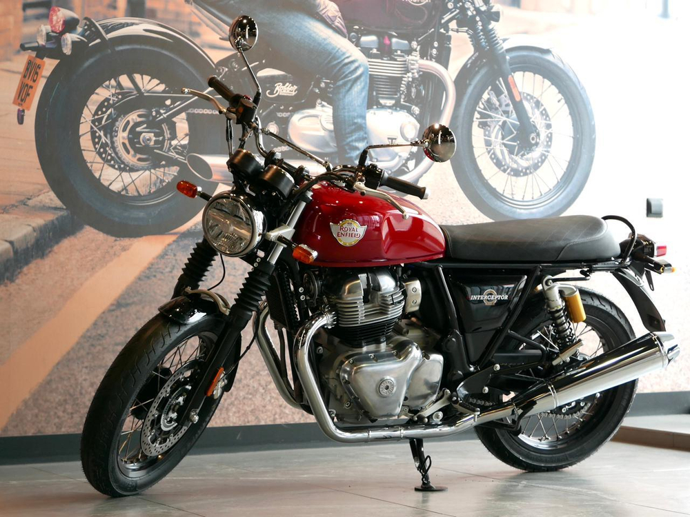Royal Enfield Interceptor 650 Canyon Red (Standard / Single tone) 2024