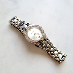 Часы Anne Klein в белом металле