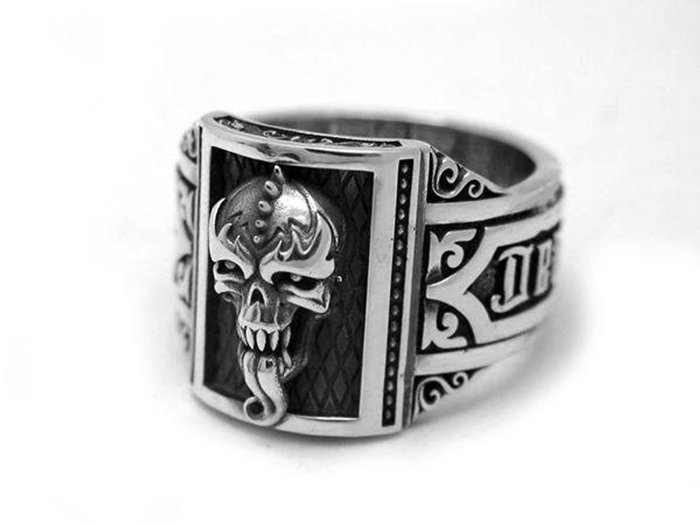Перстень из серебра "7 Deadly Sins Luxuria" AZR-07-7