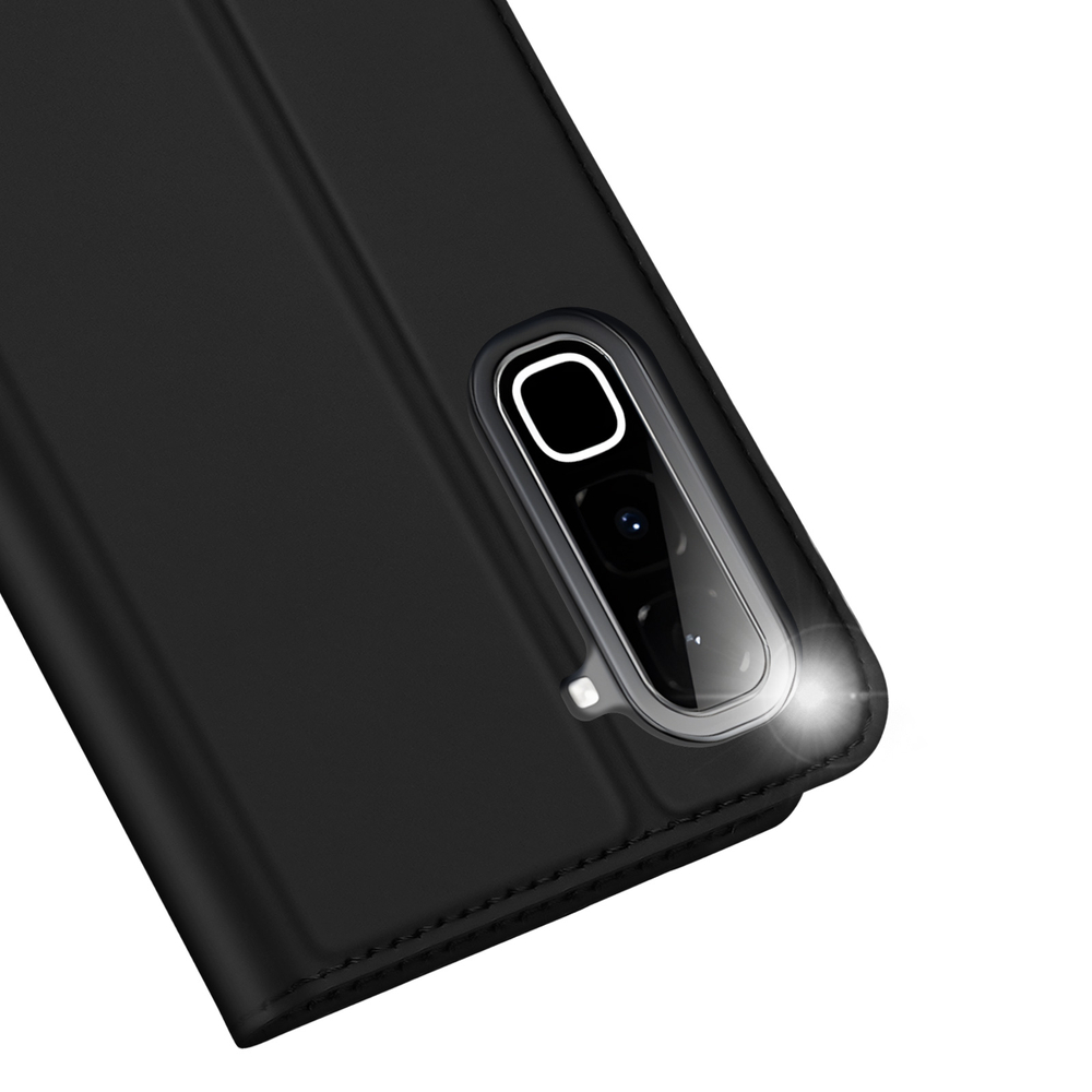 Чехол книжка из кожи черного цвета для смартфона Infinix Hot 70, серия Skin Pro Series от Dux Ducis