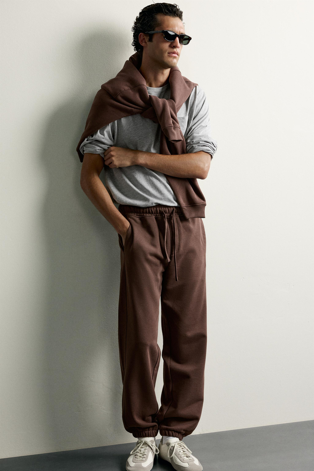 БАЗОВЫЕ СПОРТИВНЫЕ БРЮКИ — ZARA