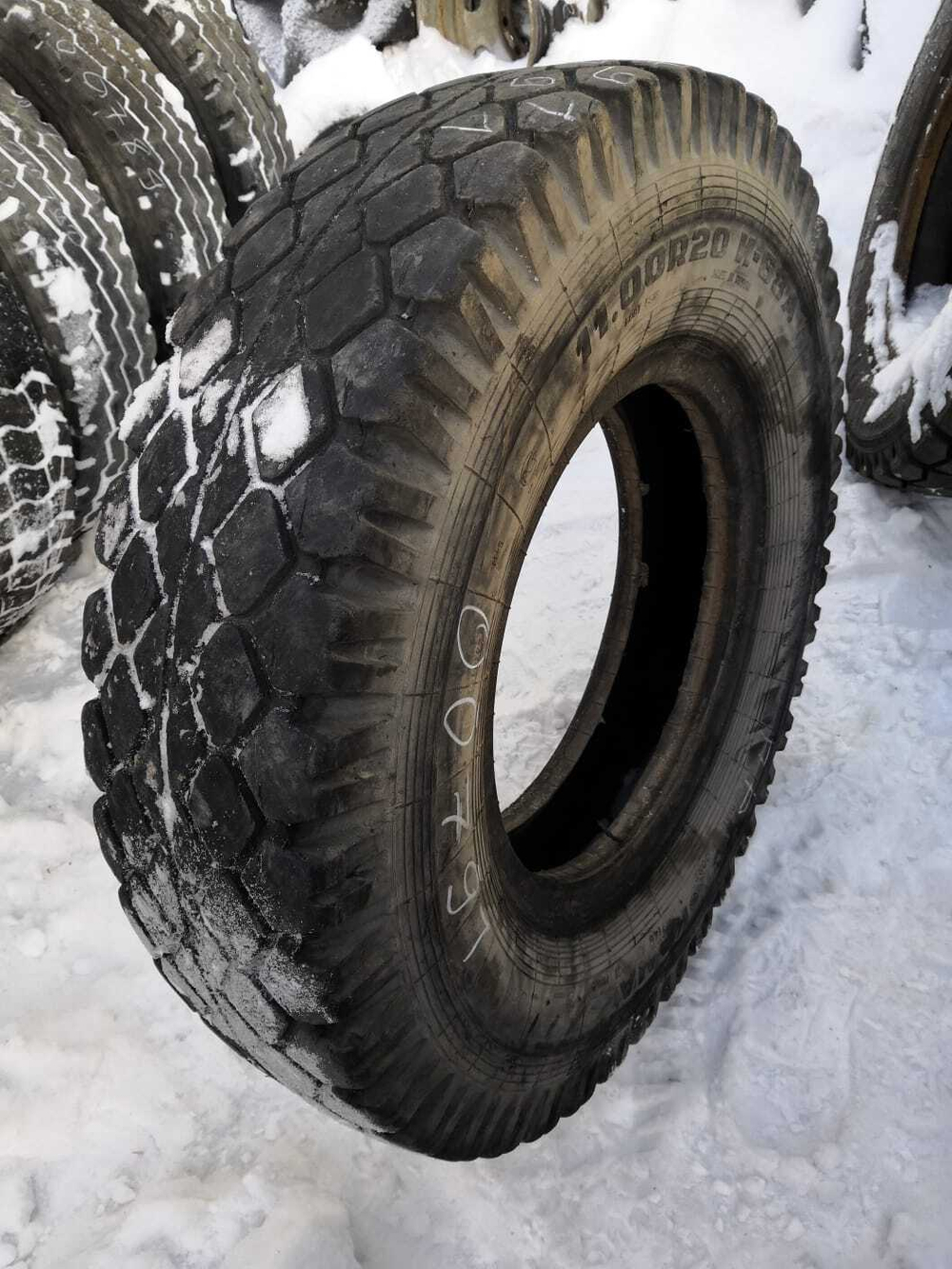11.00R20 Kama И-68А шина б/у