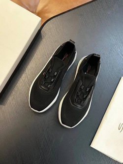 Кроссовки Santoni