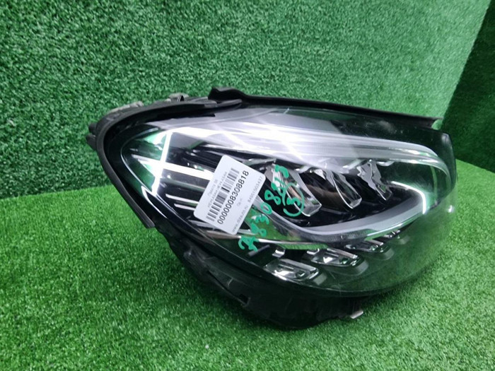 Фара правая Mercedes C w205 (2018-2023) LED