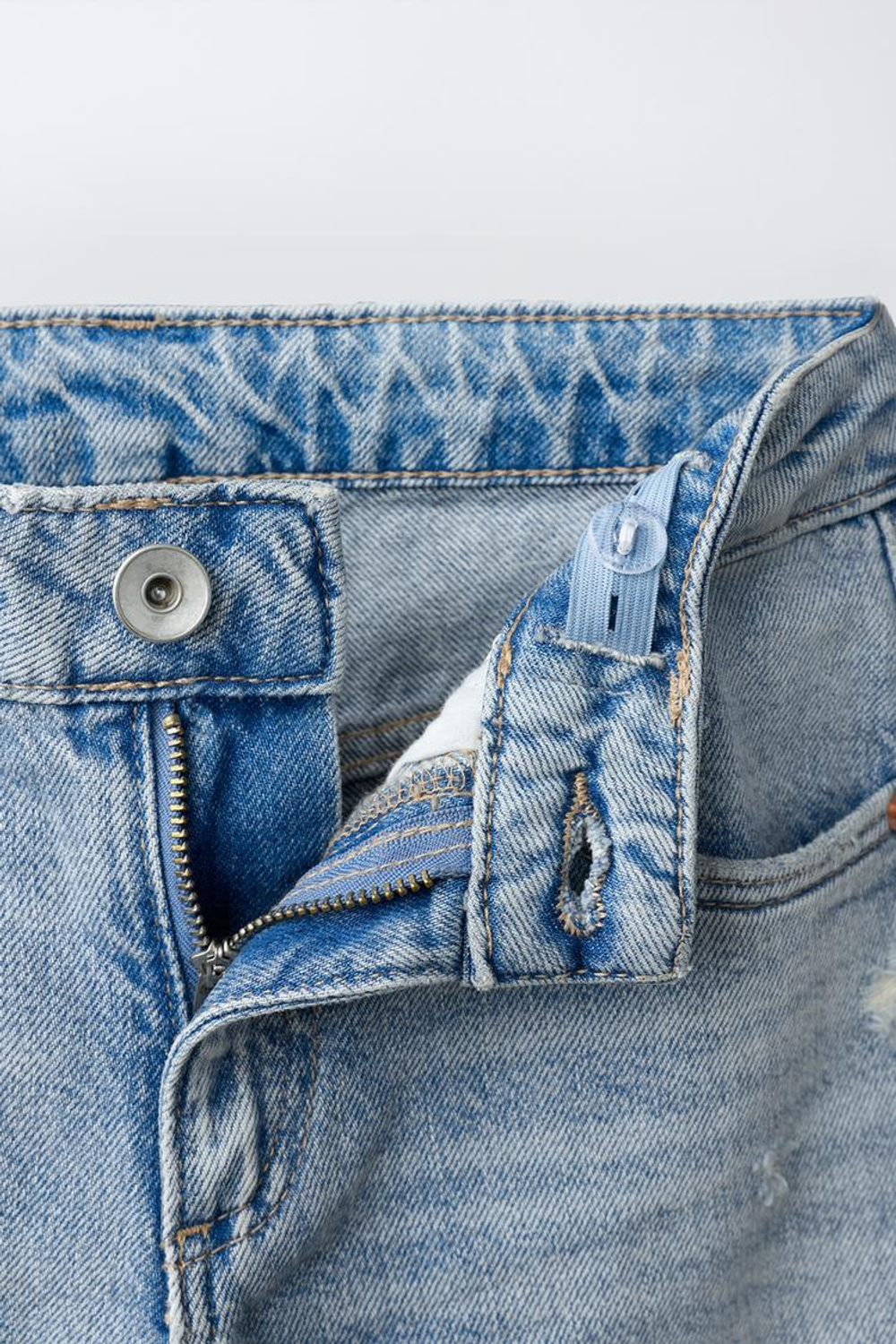 ZARA ДЖИНСЫ STRAIGHT С ОТВОРОТАМИ, ГОЛУБОЙ