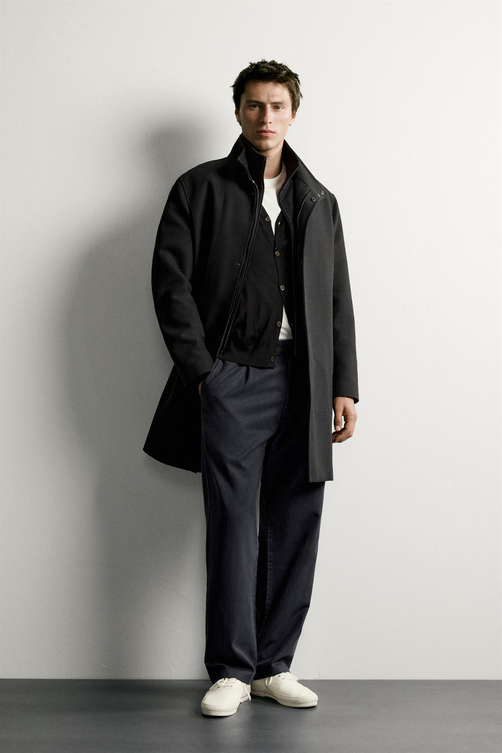 ПАЛЬТО КЛАССИЧЕСКОГО КРОЯ СО СЪЕМНЫМ ВОРОТНИКОМ — ZARA