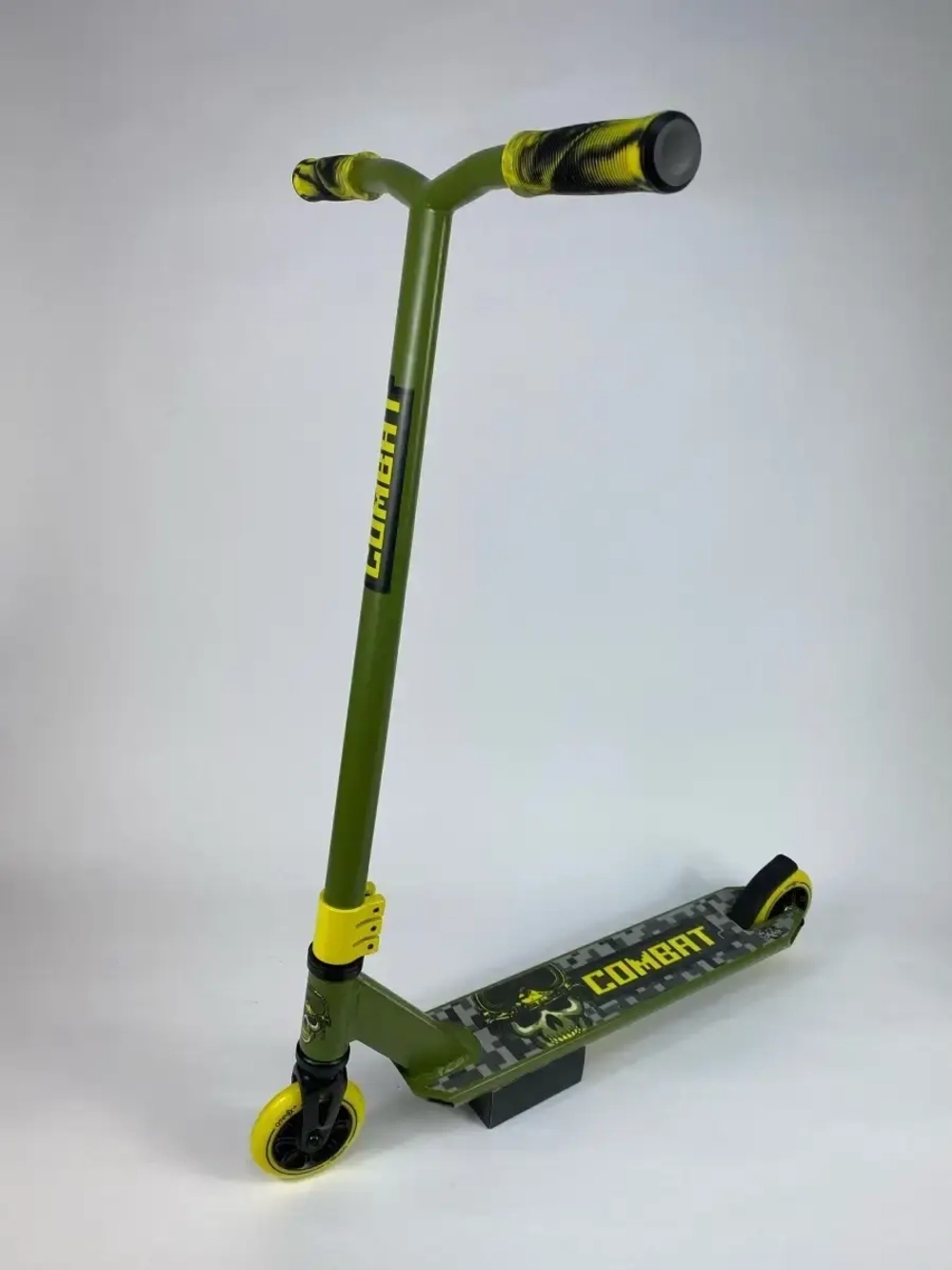 Трюковой самокат Ateox Combat Camo/Yellow 2021