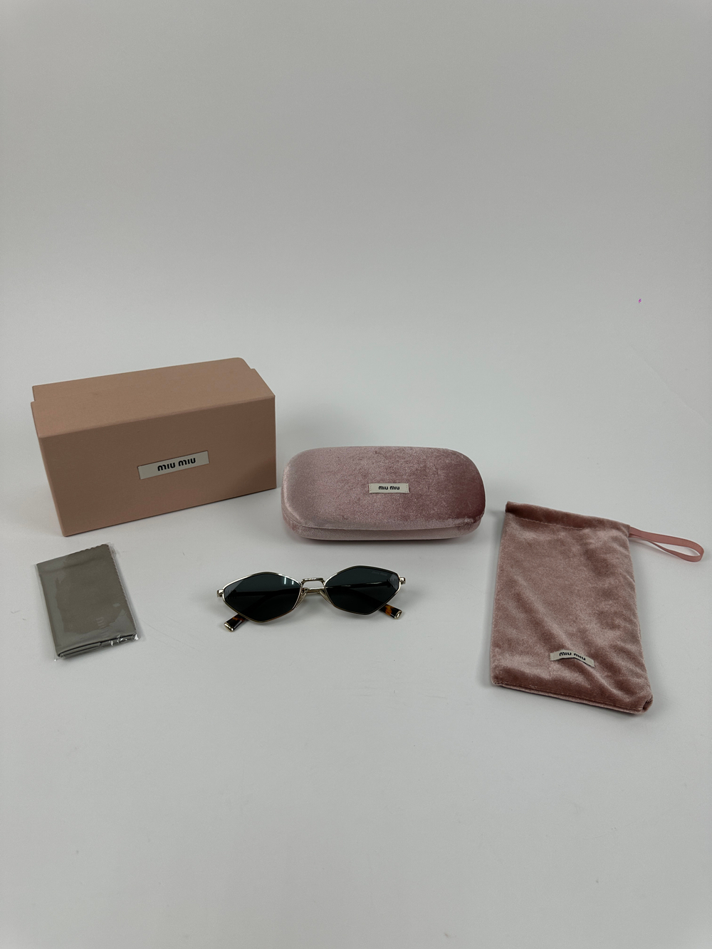 Очки Miu Miu