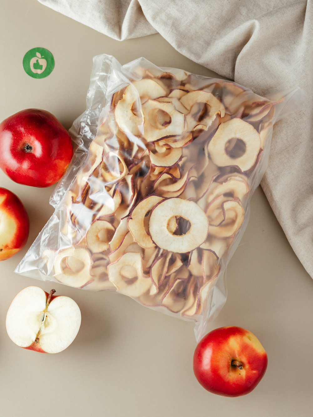 Яблочные слайсы мягкие с кожурой, большая пачка 250 г от eco-apple.ru