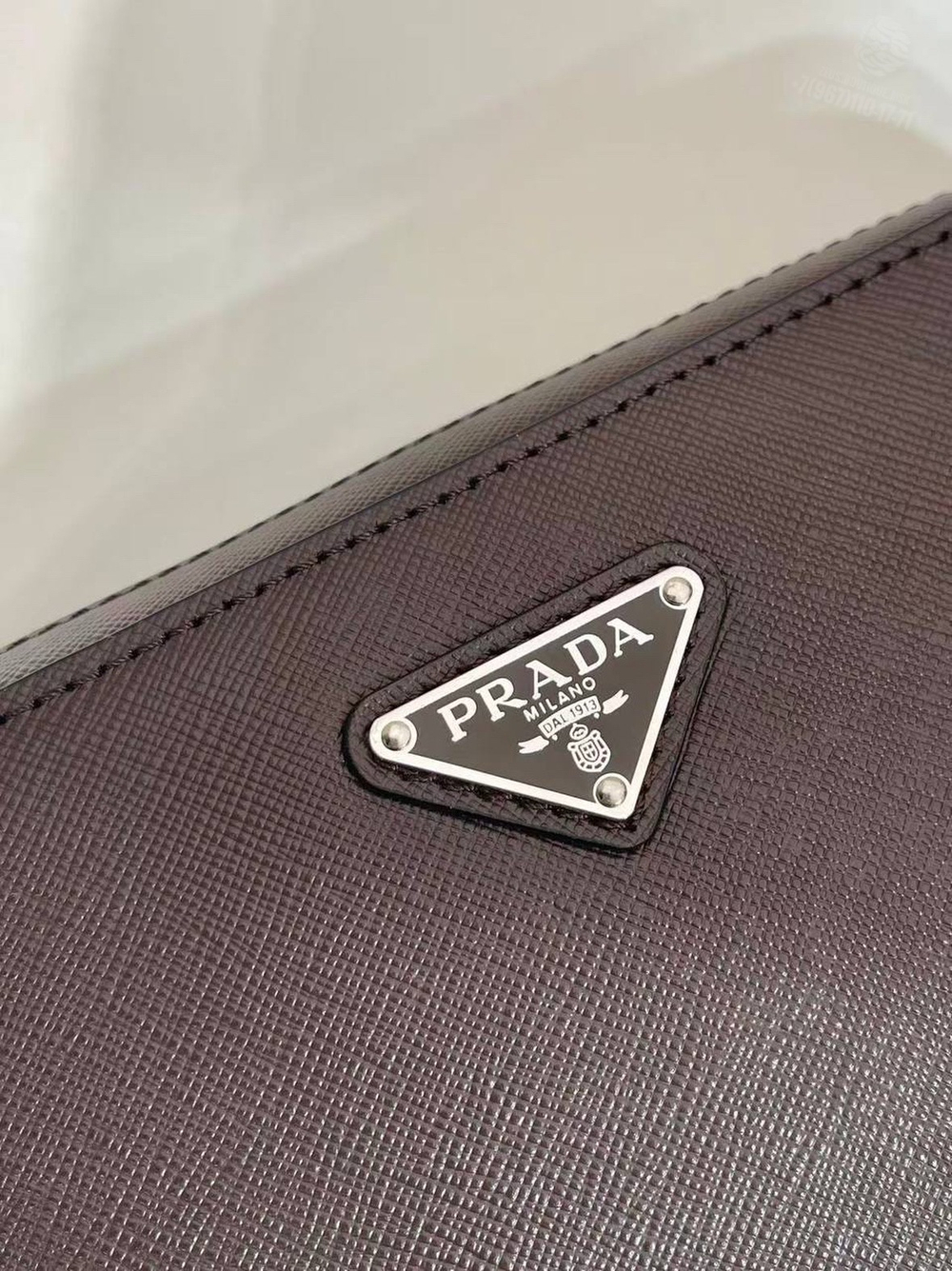 Клатч Prada