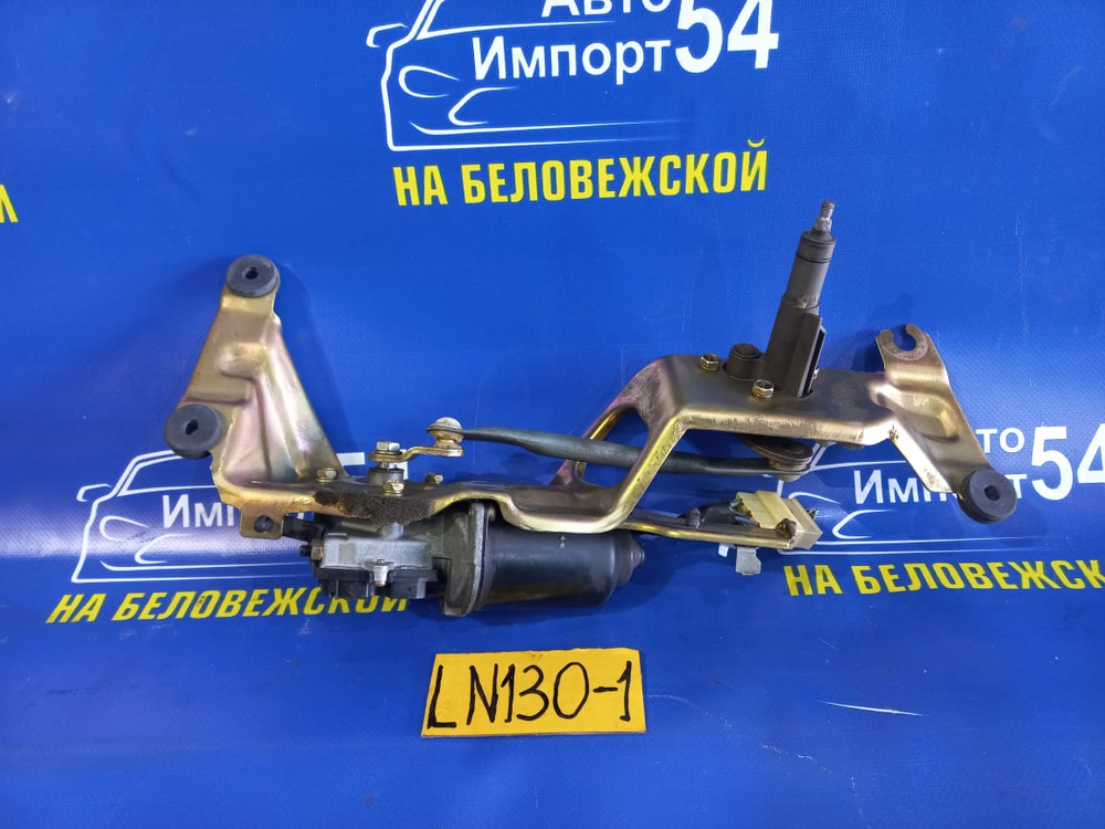 Моторчик заднего дворника TOYOTA HILUX SURF 1991