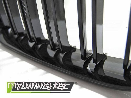 Решетка (ноздри) радиатора GLOSSY BLACK DOUBLE BAR для BMW 1 F20 F21 LCI