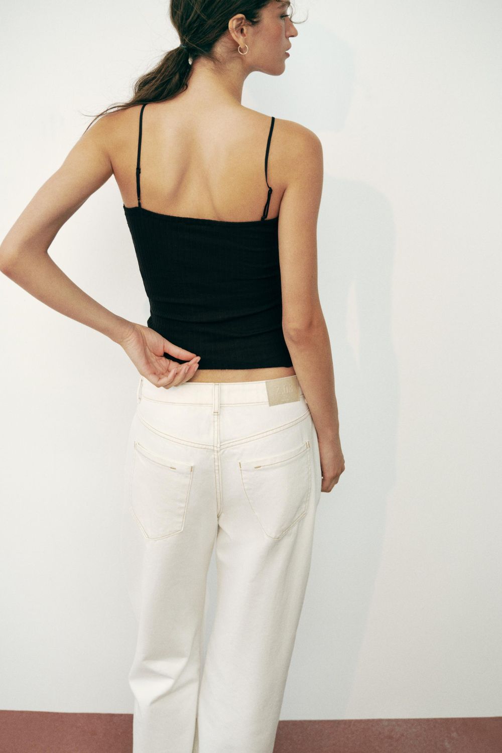 ZARA КРУЖЕВНОЙ ТОП НА БРЕТЕЛЯХ, ЧЕРНЫЙ