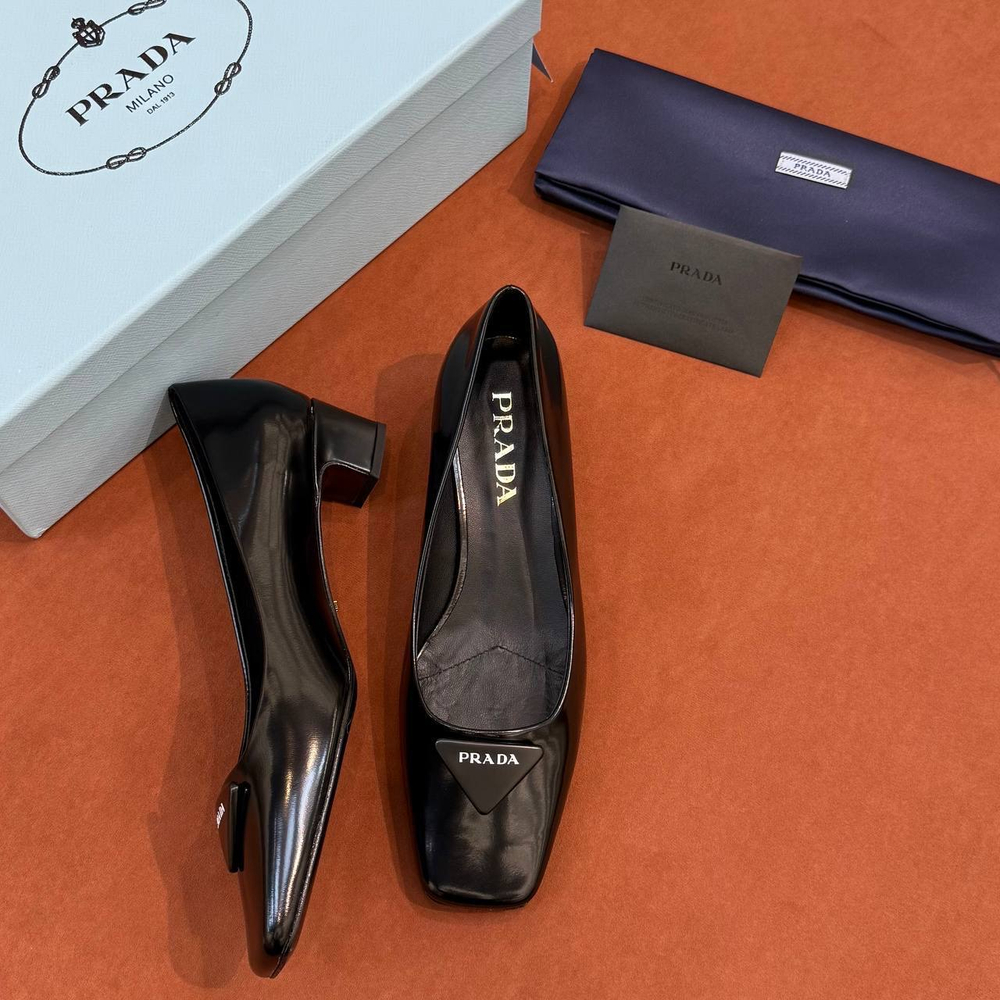 Туфли Prada