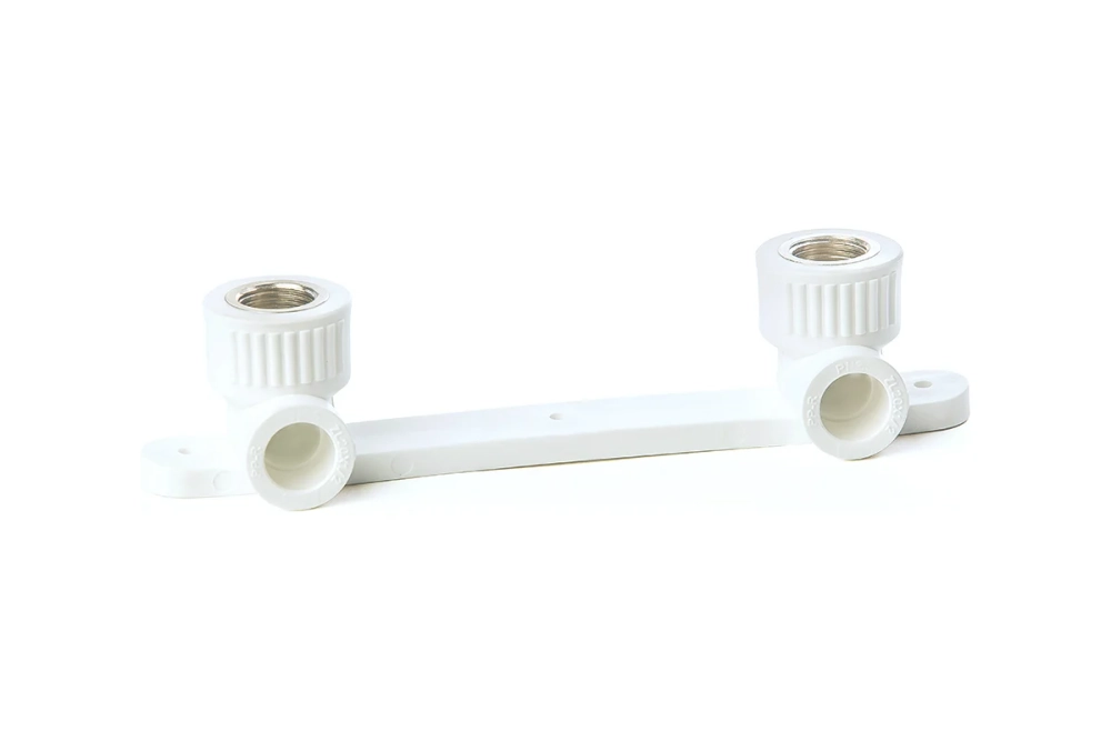 Угольник PPR с креплением двойной ВР 20х1/2" (Lammin) 20/4 Lm31057020015