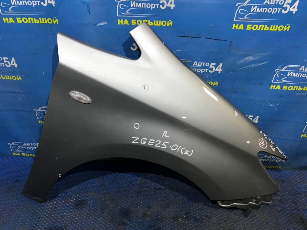 Крыло переднее правое TOYOTA WISH 2010