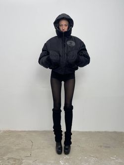 model-bg