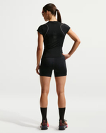 Nike Swift Женские шорты для бега с высокой талией (10 см), облегающим кроем и карманами - NIKE