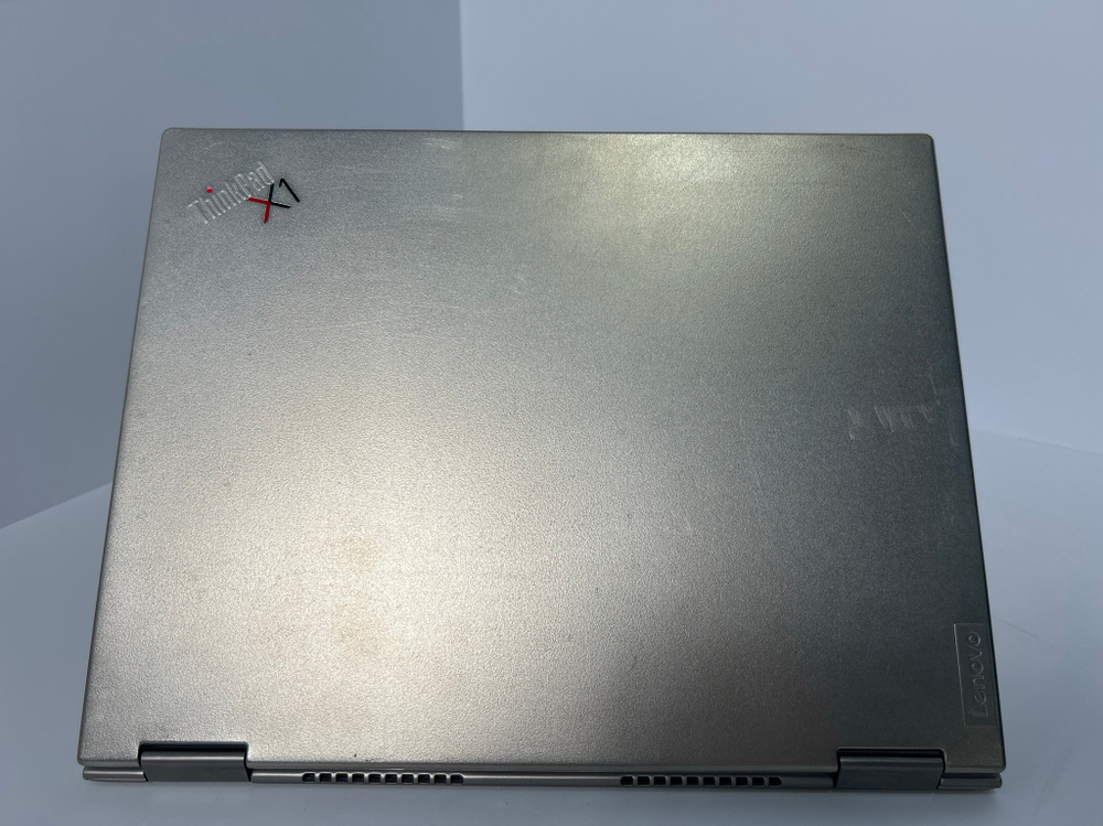 Ноутбук Lenovo ThinkPad X1 Titanium Yoga Gen 1 (20QA001URT) 13.5"/Intel Core I7-1160G7/RAm 16GB/SSD 1024GB/Intel Iris Xe/2256*1504/IPS/ Touch/Windows 10/Подсветка кл-ры: LED/серый. Состояние: Уценка/большой след. на матрице от клавиатуры