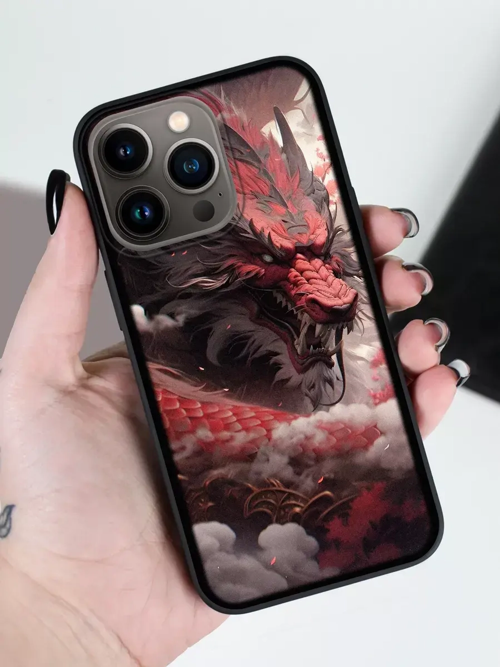 Чехол на iPhone 14 Pro с принтом