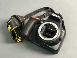 Nikon D3500 Kit AF-P DX 18-55mm VR 700 кадров