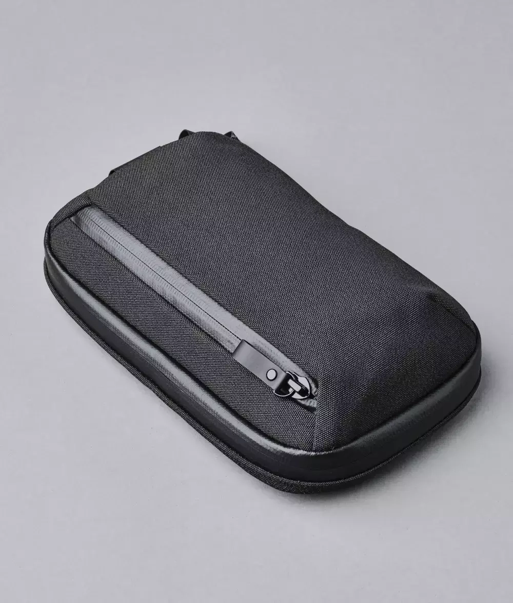 Сумка-несессер Alpaka Elements Tech Case Mini