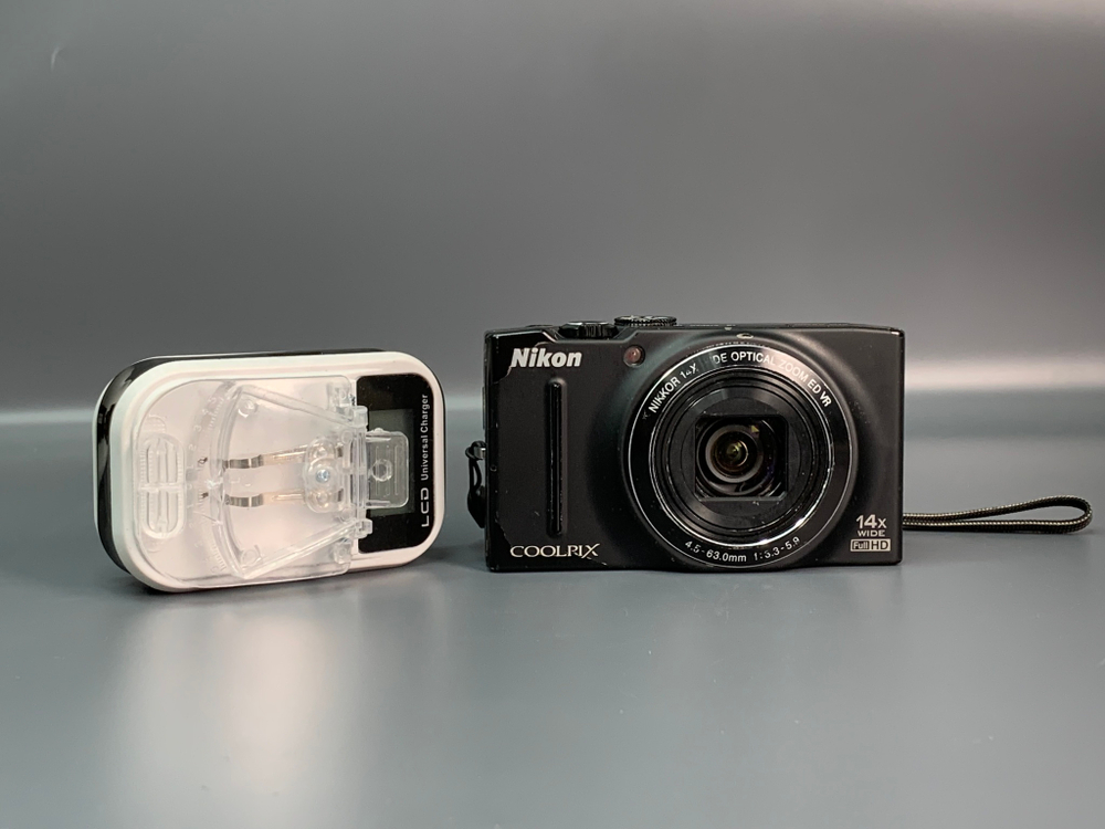 Nikon Coolpix S8200