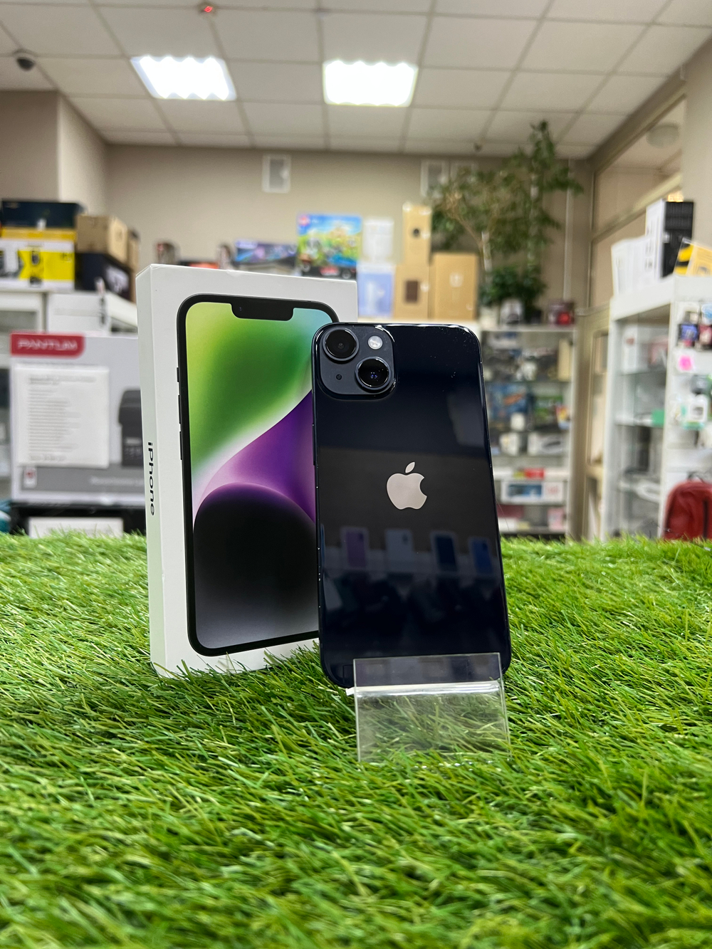 Б/у IPhone 14 128Gb Midnight